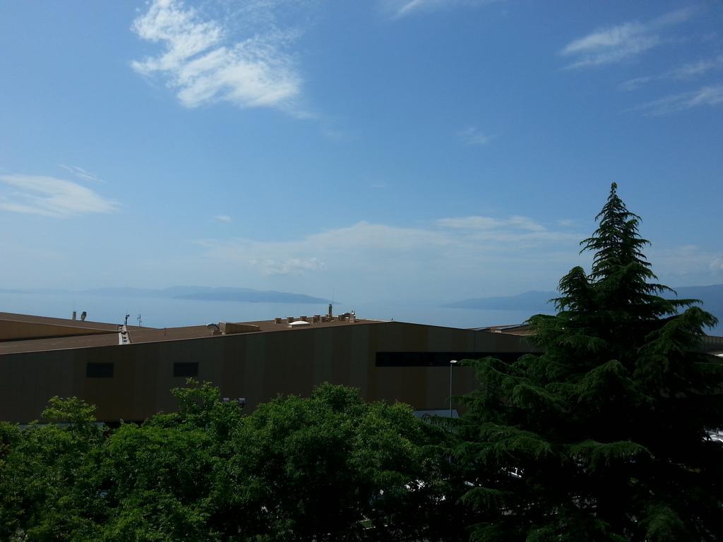 Apartment Panoramic View Of Kvarner - Free Parking Rijeka Kamer foto